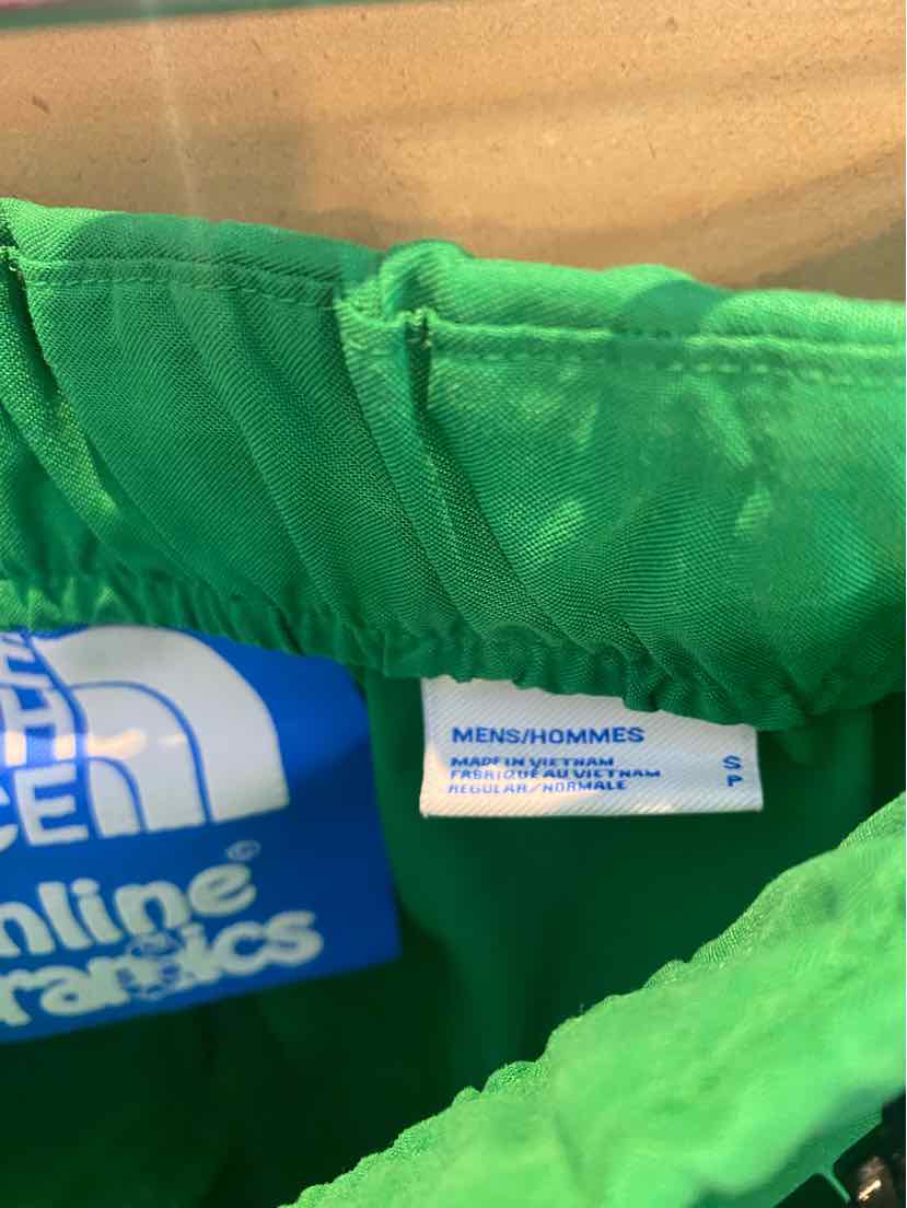 The Northface x Online Ceramics Cargo Shorts Green (Men's Small/ Lightly Used)