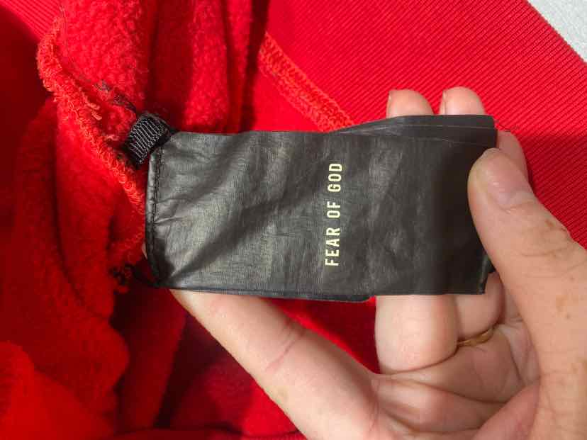 Size L Essentials x Fear of God