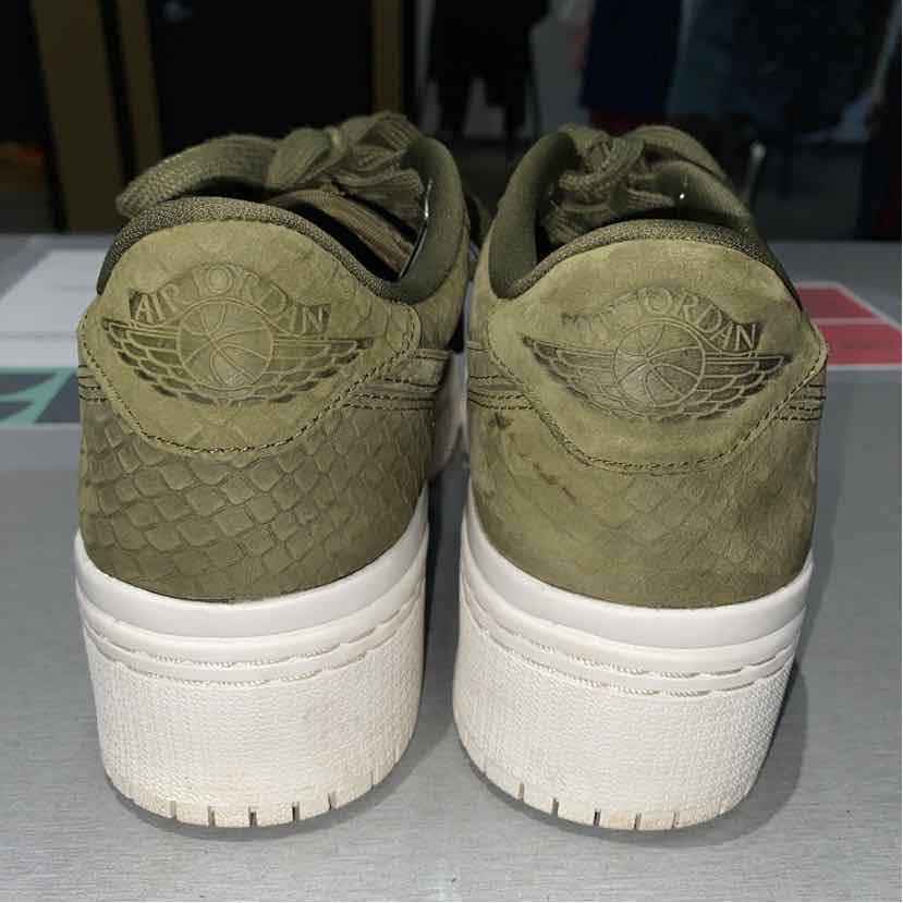 Jordan Shoe Size 8 ao1334-300 Women's Sneakers