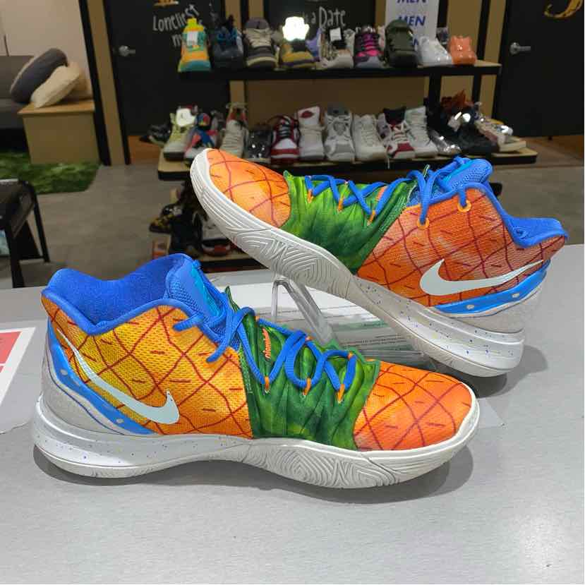 Nike Shoe Size 10.5 Blue Orange cj6951-800 Men's Sneakers
