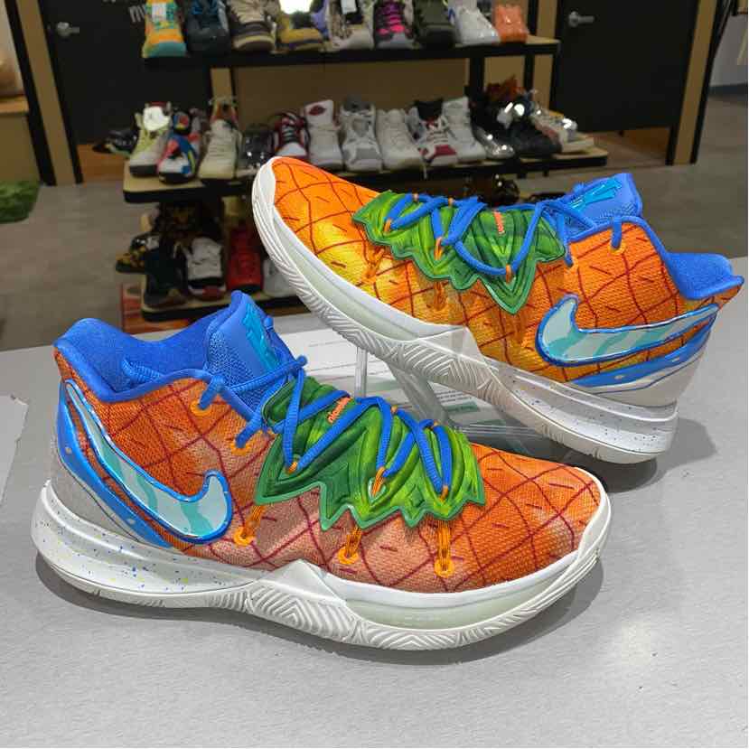Nike Shoe Size 10.5 Blue Orange cj6951-800 Men's Sneakers