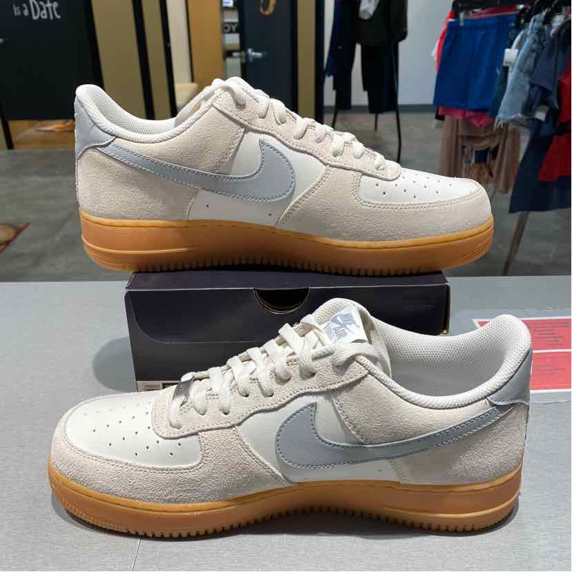 Nike Shoe Size 13 Cream Gray fq8714-002 Men's Sneakers