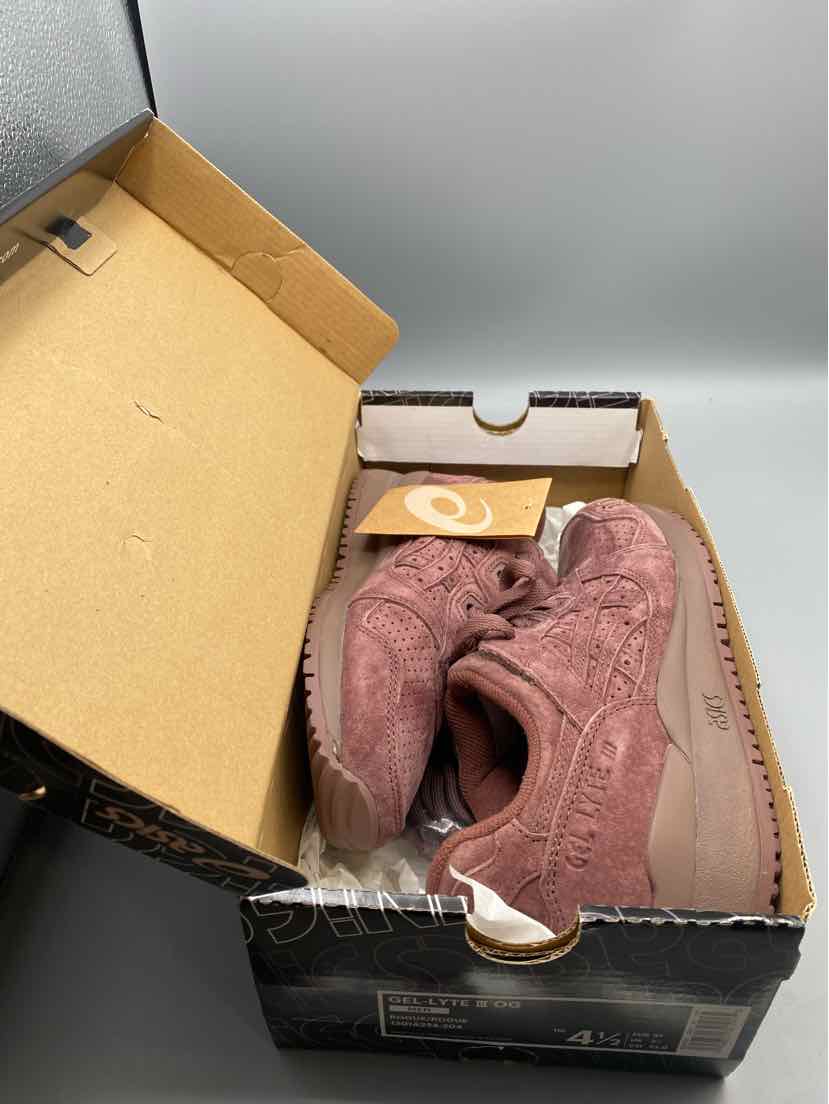 Asics"Ronnie Fieg The Palette Rogue" MensSize 4.5/ Womens Size 6 (NEW WITH BOX)