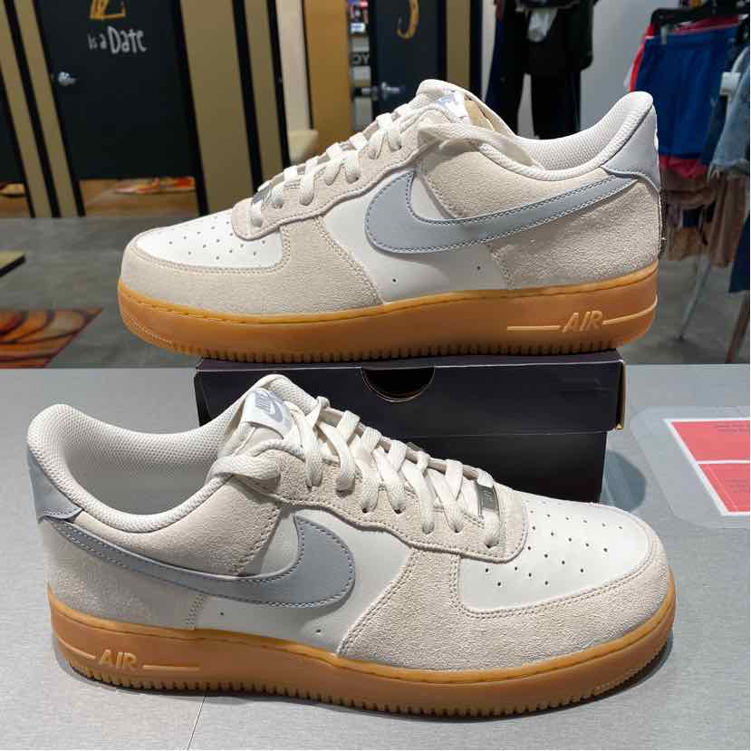 Nike Shoe Size 13 Cream Gray fq8714-002 Men's Sneakers