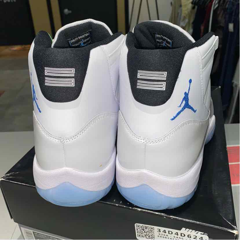 Jordan Shoe Size 13 White Blue CT8012-104 Men's Sneakers