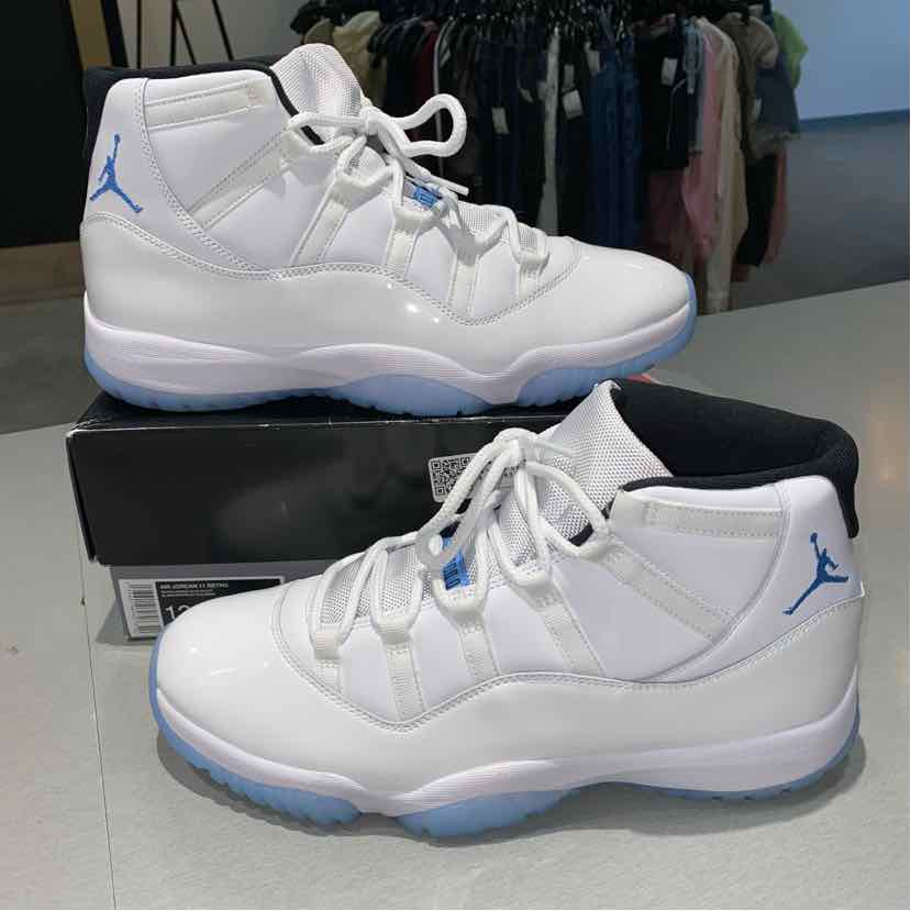 Jordan Shoe Size 13 White Blue CT8012-104 Men's Sneakers