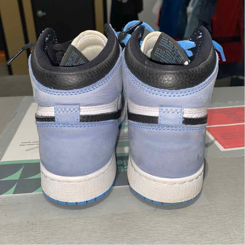 Jordan 1 UNC Size 6y 575441-134 Fits Women 7.5