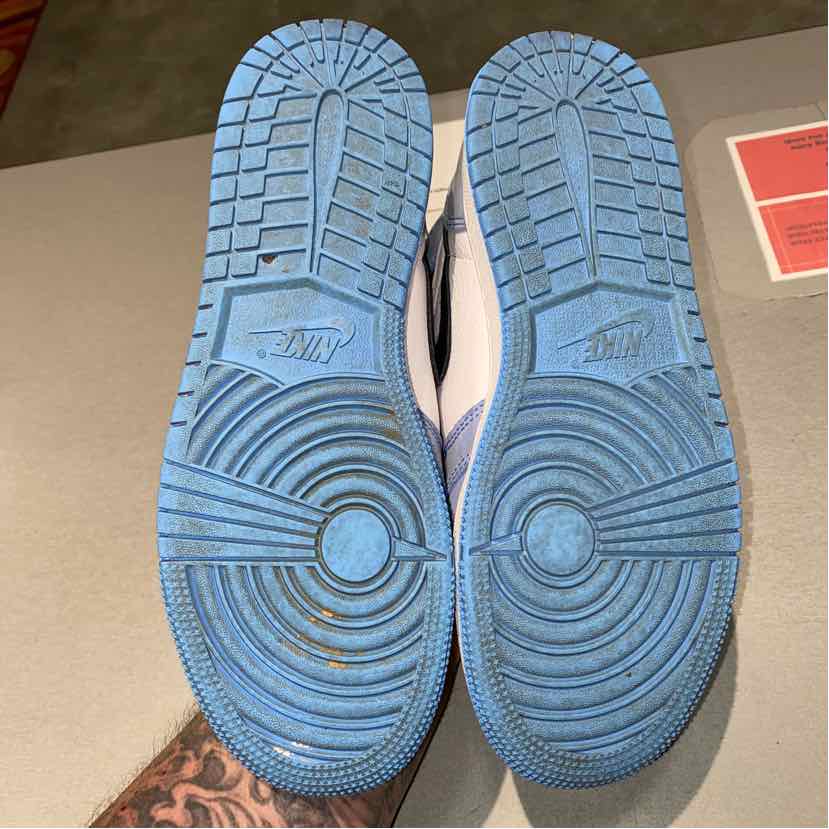 Jordan 1 UNC Size 6y 575441-134 Fits Women 7.5