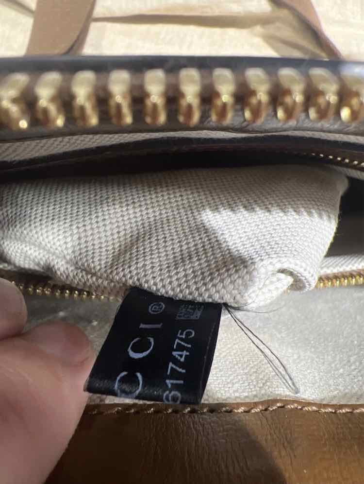 Gucci GG Supreme Toiletry Clutch Bag (lightly used)