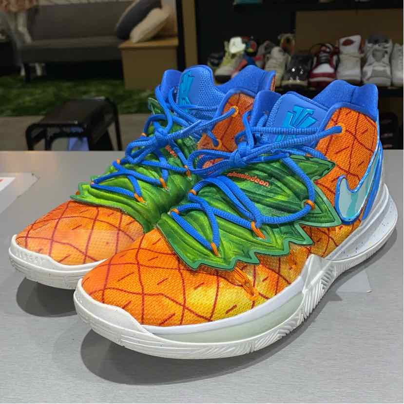 Nike Shoe Size 10.5 Blue Orange cj6951-800 Men's Sneakers