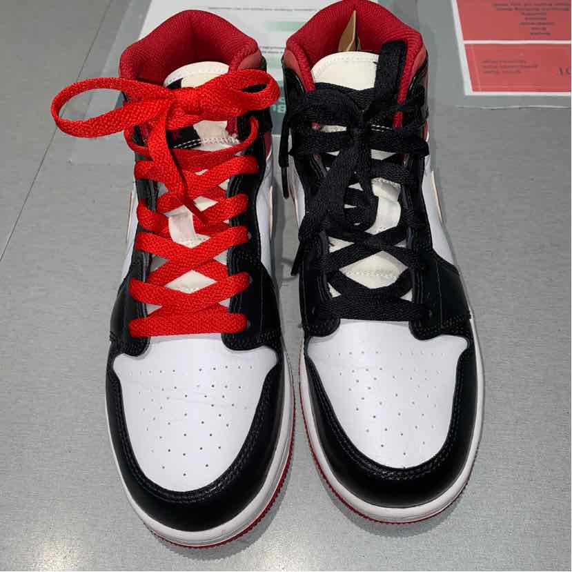 Jordan Shoe Size 6y DJ4695-122 also fits  Women's 7.5